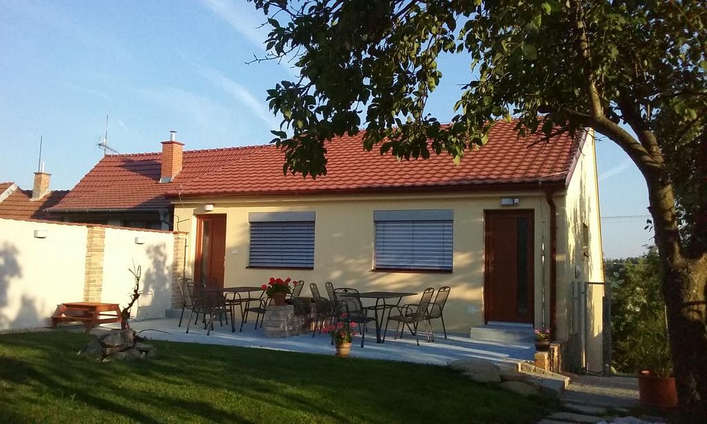 Penzion Schwarzava Uhercice  Exterior foto